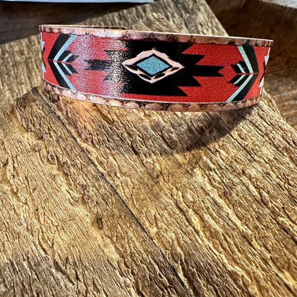 Handmade Boho Native American Aztek Copper Narrow Cuff Bracelet, Red, Gift Box - Picture 8 of 10